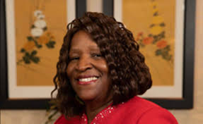 Gwendolyn Hunt's Instagram, Twitter & Facebook