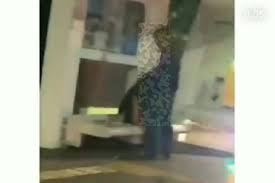 Video asusila di halte, pemeran perempuan mengaku dibayar rp22 ribu подробнее. Tak Punya Urat Malu Polisi Buru Sepasang Kekasih Yang Berbuat