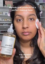 Glycolic Acid As Makeup Setting Spray