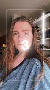 Lisa Karas's Instagram, Twitter & Facebook