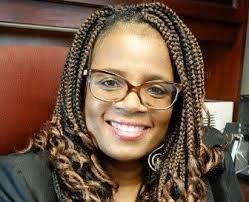 Elizabeth Laboy's Instagram, Twitter & Facebook