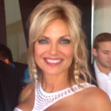 Julie Beltz's Instagram, Twitter & Facebook