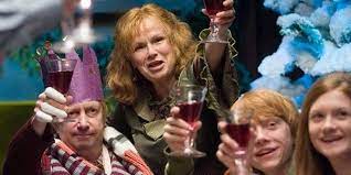Why Do Some People Believe That Molly Weasley Gave Arthur A Love Potion Quora Forgive me, as i don't know where he is during that duel in the books, i can only remember the film where they place him right behind her. molly weasley gave arthur a love potion