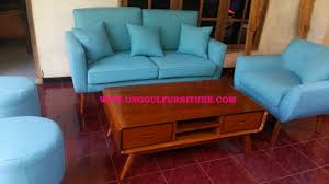 Kursi tamu kayu ini punya finishing yang cantik dengan warna coklatnya. Kursi Ruang Tamu Minimalis Modern Kayu Jati Kursi Sofa Jati Minimalis