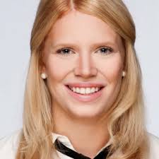 Isabel Schilling's Instagram, Twitter & Facebook