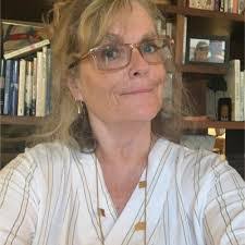 Robin Kirtley's Instagram, Twitter & Facebook