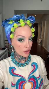 Curly Hair Tutorial Using Foam Rollers