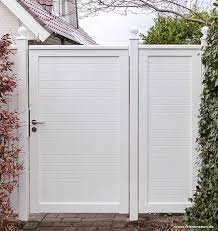 Gartentor Ohland Weisse Holztore Nach Mass Gefertigt Whether Large Garden With Pool Or Small Place In Backyard Fence Decor Garden Gates Wooden Garden Gate