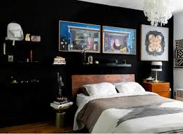 Come pitturare le pareti della camera da letto. Dipingere Le Pareti Di Nero Idee Per Avere Una Decorazione Di Successo Scegliendo Il Lato Oscuro Idealista News