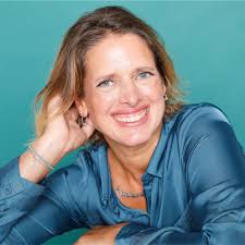 Beau Monde Traveller