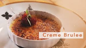 Creme brulee diğer bir adıyla krem brüle, fransız mutfağının en sevilen tatlılarından biri. Creme Brulee Tarifi Youtube
