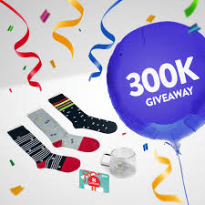 Llegamos a los 300k likes y queremos celebrarlo contigo! Por eso  regalaremos un paquete con un par de Calcetines CAFFENIO, una Taza Cristal  y una Tarjeta de Regalo CAFFENIO de $500. Para