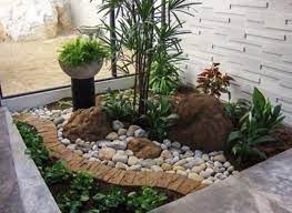 Penataan halaman rumah minimalispenataan halaman sempit rumah minimalisterkecuali untuk membuat cantik halaman rumah minimalis, hadirnya taman bisa jadi arena untuk sekedar duduk enjoy beri kesegaran fikiran yang letih dan jadi tempat pemasok angin bersih untuk lingkungan tempat. 8 Variasi Taman Halaman Rumah Buat Lahan Sempit