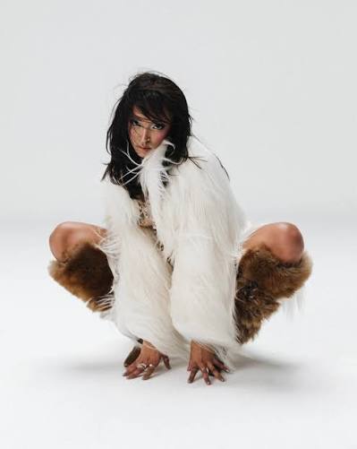 A HOLLYWOOD POPSTAR BADDIE “Too Easy” MV ⭐️💫 directed by @onda @tinashenow  and Tinashe dancers styled by me 💫 Assistants @f3rniture @thankschris  @saderadfar @edwardhajari @elvira_yourstylist Tai