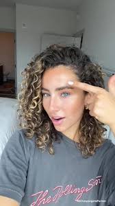 Okay, @Gia Duddy outdid herself 👏 Try this #tantouring hack for an  effortless no-makeup, makeup look… you can thank us later 😉 #SOLbyJergens  #SelfTanner #SelfTanning #SelfTanHacks