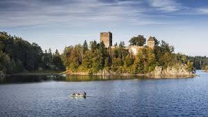 Bei vollstau beinhaltet der stausee 73 millionen m³ wasser. Stausee Ottenstein Familiii