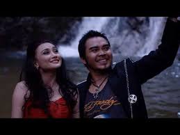 Puaka balai gombak merupakan sebuah filem dokumentari seram malaysia 2015 arahan waan hafiz terbitan showbiz productions. 3 19 Mb Puaka Balai Gombak Full Movie Download Lagu Mp3 Gratis Mp3 Dragon