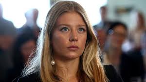 Andrew 'Twiggy' Forrest's wife Nicola's RM Williams and zip lock habit