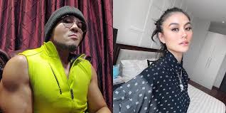 Ia pernah menjalin asmara dengan pelantun jera. Jarang Yang Tahu Ternyata Deddy Corbuzier Mantan Pacar Agnez Mo Gaes