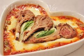 Mutfakta Feyza Var Patates Puresi Yataginda Pirzola Yemegi Tencerede Patates Puresi Yemek Patates