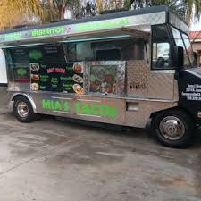 Tacos Mia Food Truck — Mexican restaurant food truck in Oxnard, California