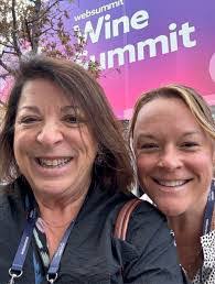 Sandra Gordon's Instagram, Twitter & Facebook