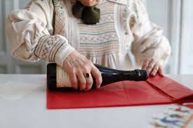 Download Diy A Trio Of Gift Wrapping Master Classes From The Doyenne Of Presentation Remodelista