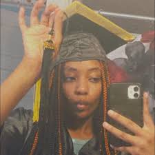 Just woke up, feelin dangerous. Dolly keep that sport