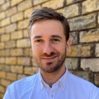 900+ profilů „Teeling“