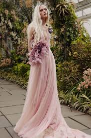 Check spelling or type a new query. Abiti Da Sposa Colorati I Bridal Dresses Glamour E Alternativi