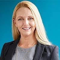 Julia Mcgraw's Instagram, Twitter & Facebook