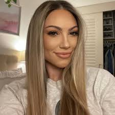 Hilary Auer (@hilaryauer) • Instagram photos and videos