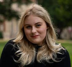 Eva Dillard's Instagram, Twitter & Facebook