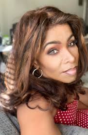 I actually got my car maintenance done😆. I actually drove thru a car wash  😆… See you in the morning with Michelle Charlesworth & Brittany Bell.  Right now, time for a fav/classic ..“