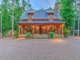 Luxury log cabins overlooking scenic beaver lake arkansas superb amenities whether you're seeking a romantic getaway or a family vacation, our luxury cabins include a lakeview, jacuzzi for two, wood burning fireplaces, king beds, a full kitchen & more. Luxury Log Cabin Vacation Home Farm For Lease In Hot Springs Garland County Arkansas 113578 Farmflip
