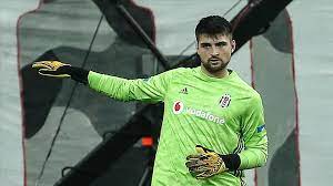 Welinton'un yaptığı penaltı sonrasında akpom'un penaltısını kurtaran ersin, bu kurtarışın ardından özgüven kazanarak bir sonraki pozisyonlarda da kalesinde. Ersin Destanoglu Sergen Hocamin Guvenini Bosa Cikarmamaya Devam Edecegim