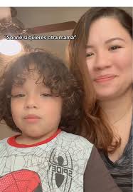 Madre E Hijo Bebe Tierno