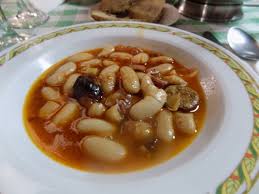 Recetas, tips y consejos de cocina de un cocinero amateur que disfruta de cocinar diferentes recetas e fabada asturiana, o simplemente fabada, es el cocido tradicional de la cocina asturiana. Fabada Asturiana Recetas De Cocina Asturiana Que Comer Hoy