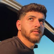 8:11 83 Panic Attack ROSTER МАТСИР PLAYERS League Scores LEAGUE 104.8 118.9  84.6 High St. Hooligans 114.3 83% Panic Attack anthonywillia Win  Probability MY TOUCHDOWNS Justin Herbert TD 17% P. Mahomes M B