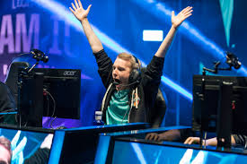 Thoughts on the fnatic offer and who will be the new leader in g2! Could Jankos Be Heading To G2 Esports League Of Legends Gamereactor