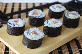 6 maguro nigiri 6 shake nigiri 3 ebi nigiri 2 alaska rolls 2 tuna phila 2 gekochter tuna 2 cali inside out 6 tekka maki 6 shake maki 6 avo maki 6 kappa maki. Maki Sushi Yougofood