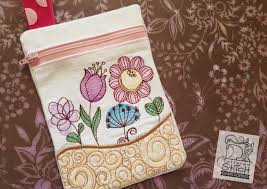 Create lovely and simple fashion accessories with this adorable lined zipper pouch. Spring Flowers Zip Bag With Liner Embroidery Designs