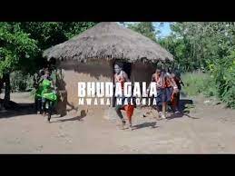 Mwana budagala madiludilu / bhudagala 2020 corona todays / mwana budagala madiludilu brinda goetzinger mwana budagala madiludilu budagala mwanamalonja mp4 mp3 free download at downloadne co in lipumba ampa mtihani mzito. Budagala Mwana Malonja Msambazaji Malyalya Youtube