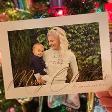 Between a handsome hubby, six kids and a collection of fabulous weaves, the don't be tardy star has plenty of reasons to celebrate during the christmas season. Celebrities With Weird Christmas Holiday Traditions