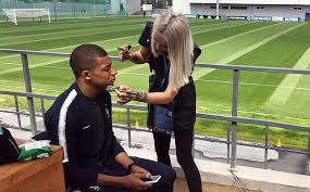 Килиан мбаппе встречается с «мисс францией 2017» алисией айлис. Intervyu Devushki Kotoraya Grimirovala Sbornuyu Francii Na Chm 2018 O Deshame Mbappe Pogba I Grizmanne 18 Iyulya 2018 Sport24