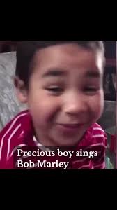 Petit Garcon Chante Bob Marley