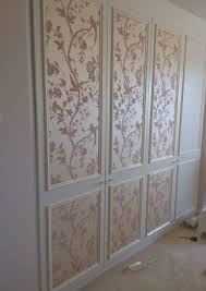 Closet Door Concepts That Add Model To Your Bed Room Oturma Odasi Fikirleri Ic Mekan Fikirleri Dekor