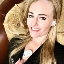 Why does actor look different in Hot Frosty?