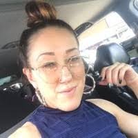 Ashley Quesenberry's Instagram, Twitter & Facebook