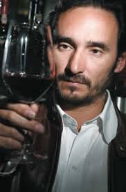 Filho de um dos maiores nomes da vitivinicultura argentina, Ernesto Catena cresceu entre parreiras e acompanhou de perto a elaboração dos vinhos de seu pai, ... - entrevista1